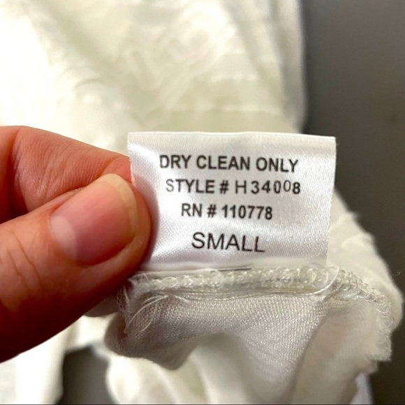 Hazel Boho Bell Sleeve Blouse – White, Geometric Detail – Size Small - Picture 9 of 11